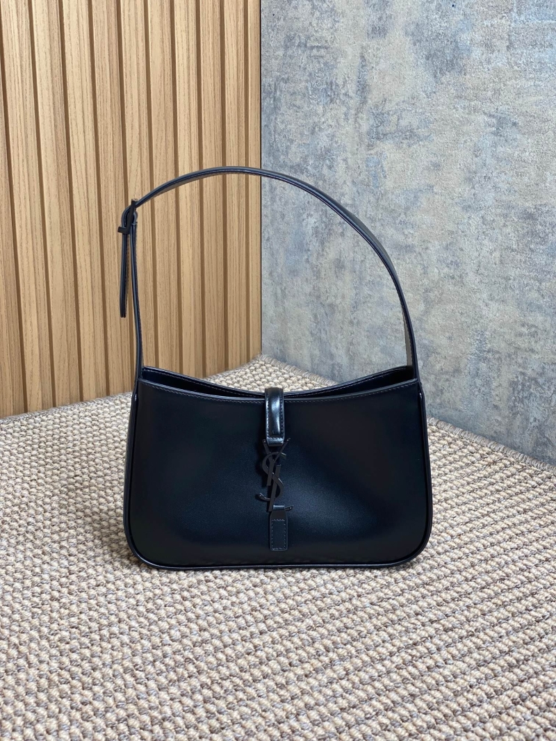 Y51 hobo bags